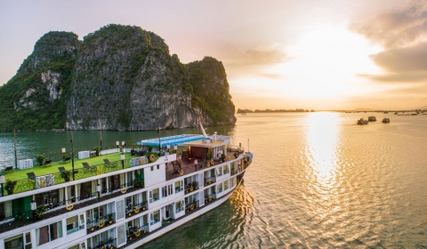 Du lịch Hạ Long - Du thuyền 5 sao Dynasty Cruise