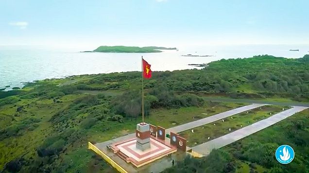Cột cờ đảo Phú Quý