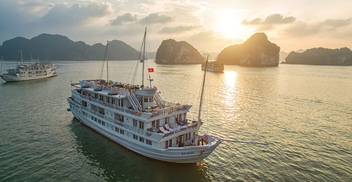 Luxury Paradise cruise - yvt travel