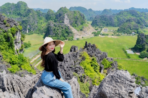 Tour du lịch Hoa Lư - Tràng An - Hang Múa 1 ngày