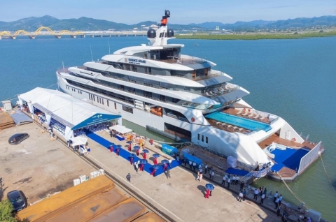 Du thuyền Grand Pioneers Cruises siêu du thuyền 6 sao tại Hạ Long
