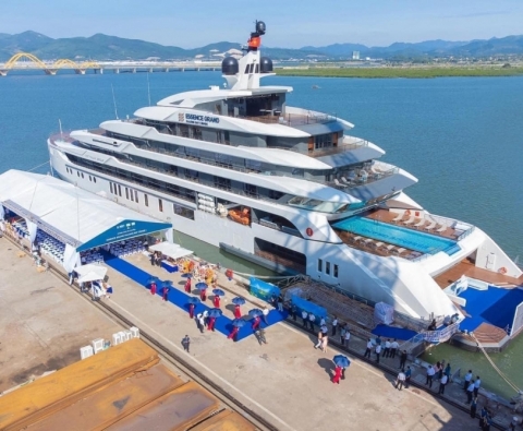 Du thuyền Grand Pioneers Cruises siêu du thuyền 6 sao tại Hạ Long