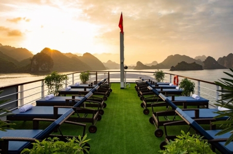 Chương Trình Tiệc trên Du Thuyền Sông Hồng