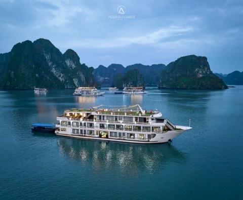 Du thuyền Hạ Long 5 sao Aqua Elegance  vịnh Hạ Long