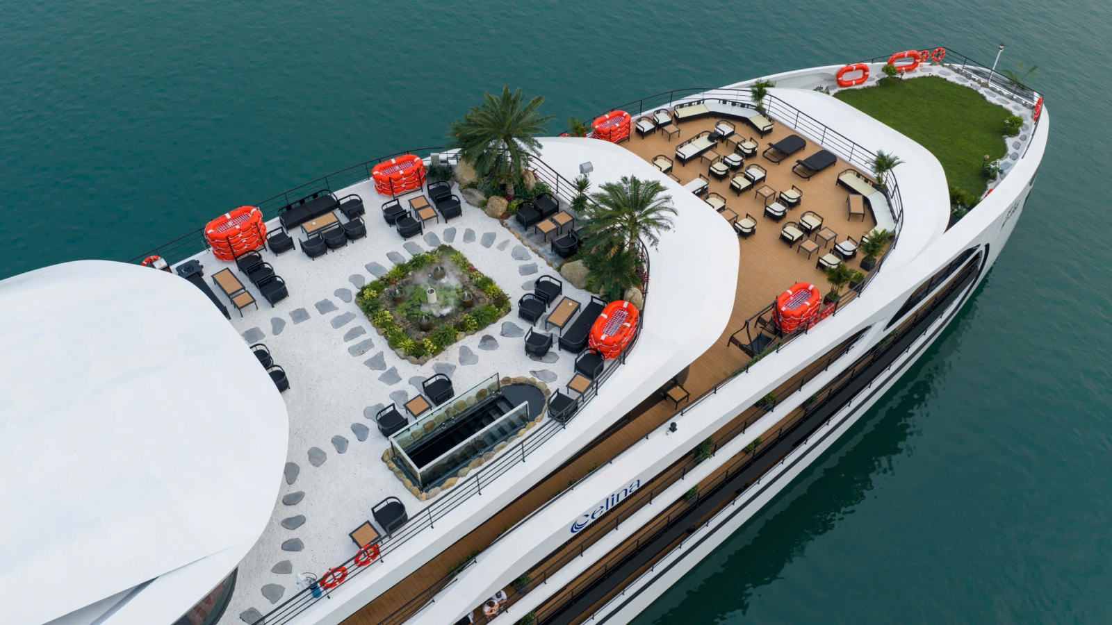 Celinacruise_https://yourvacation.vn/