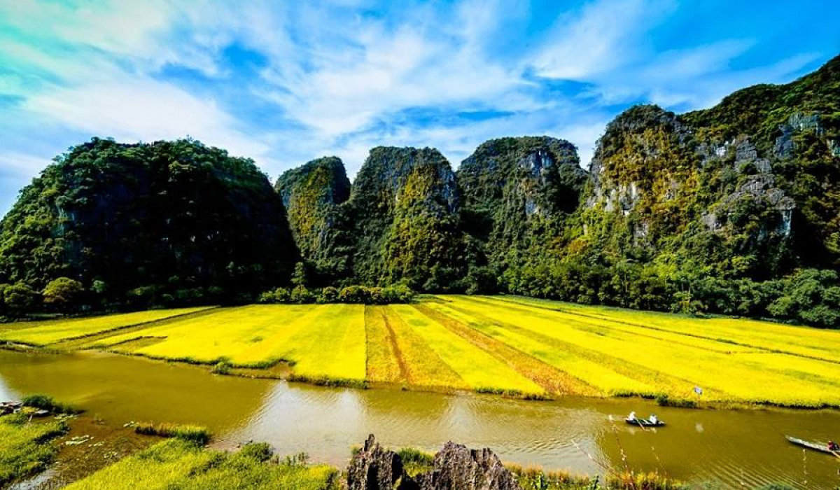 Hoa Lu Tam Coc Ninh Binh_https://yourvacation.vn/en/