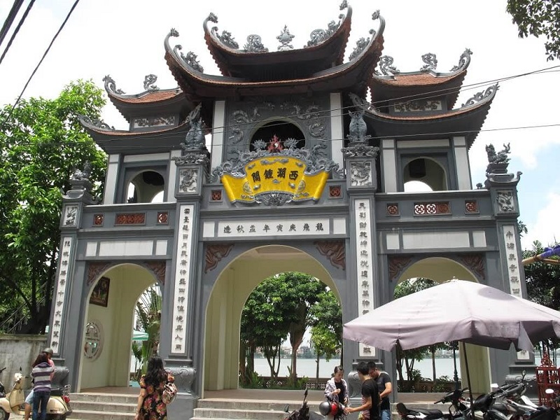 phu-tay-ho-ha-noi